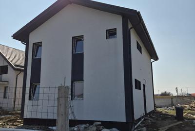 Casă individuală cu 4 camere în Haliu