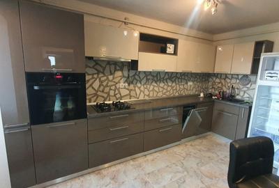 Apartament 3 camere Centru, bloc nou, finisaje moderne - 1