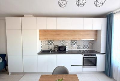 Apartament cu 2 camere semidecomandat, mobilat în Mărăști