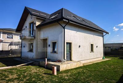 Casa , 5 camere , 157mp, 500 mp teren, zona Dancu - 2