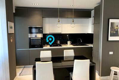 Apartament cu 2 camere, mobilat în Central