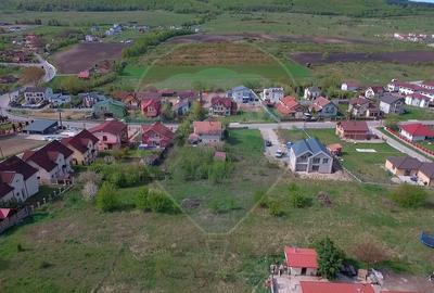 Teren cu autorizatie de constructie la intrare in Chinteni, Comision 0 - 11