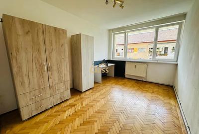 Apartament 3 camere | Etaj intermediar | 60mpu | Zona Onisifor Ghibu - 1