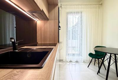 Metalurgiei-Apartament 149 m.p. - 2 camere - curte - 2 parcari - 4