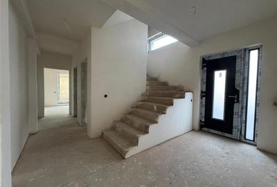 Casa Tip Duplex ,S+P+ET.+Terasa Amenajata ,situata in cartierul Voronet! - 7