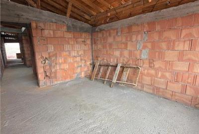 Casa tip P+1+M zona Garii - 12