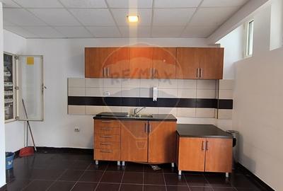 Spațiu comercial de inchiriat - 12