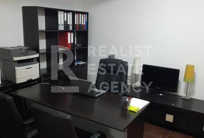 Spațiu comercial, de 90 mp, în Bartolomeu