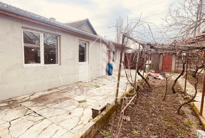 Casa “la gri” cu gradina, zona Calea Aurel Vlaicu - Bujac - 4