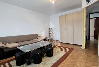 Apartament cu 2 camere decomandat în Bucovina