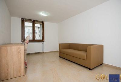 Apartament  B-dul Revolutiei, cladire perioada interbelica, comision 0% - 7