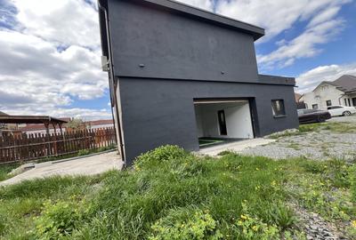 2 Case IDIVIDUALE ,TEREN 1.100 MP , Avram iancu - 15