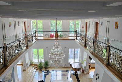 Casă cu 20 camere în Pipera