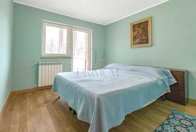 LIPOVEI - DECOMANDAT - 3 CAM - ETAJ 2 - CENTRALA - ZONA LINISTITA - 3