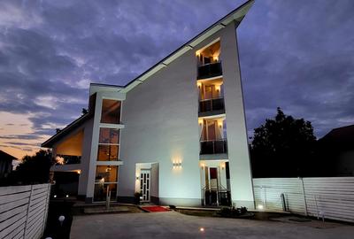 Casă individuală cu 6 camere în Corbeanca