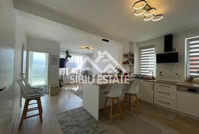 Casa cvadruplex de vanzare 4 camere, 2 locuri de parcare - 18