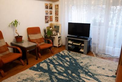 Apartament cu 2 camere semidecomandat, mobilat în Gorjului