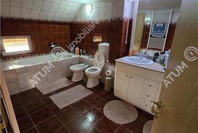 Casa individuala 5 camere 2 bai 290 mp teren zona Mall Selimbar - 13