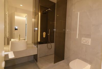 Apartament cu 3 camere decomandat în Pipera