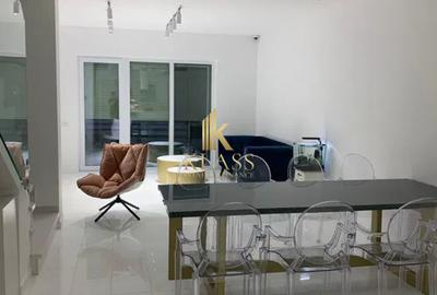 Casă individuală cu 4 camere în Sud