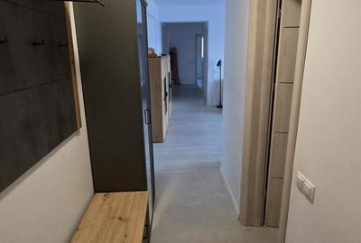 Ap 3 cam - Centru - Pta Mihai Viteazu - 850 Euro cu garaj - 4