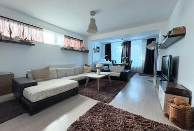 Apartament cu 2 camere decomandat, mobilat în Kamsas