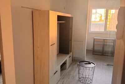 Apartament cu 2 camere semidecomandat, mobilat în Militari