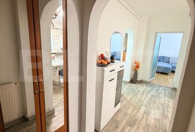 Apartament cu 3 camere, 2 bai, 2 balcoane, 2 locuri de parcare - zona Astra - 7