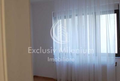 Apartament cu 3 camere semidecomandat în Primăverii