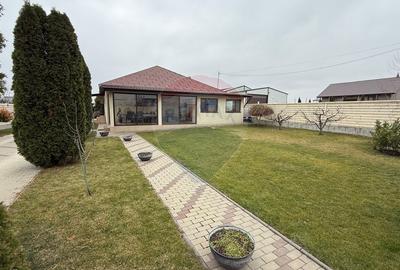 Casă / Vilă cu 3 camere de vânzare Munteni Tecuci - 1