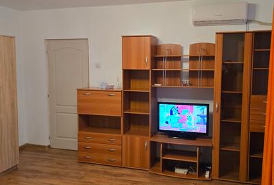 Garsoniera Titan, 1 minut metrou, 38 mp, bloc reabilitat termic, mobilata comple - 11