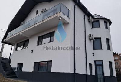 Vila eleganta D+P+E, zona Viticultori-Iasi. - 1