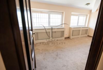 Vila EXCLUSIVISTA PREMIUM 22 camere 8bai lift piscina sauna panouri fotovoltaice - 19