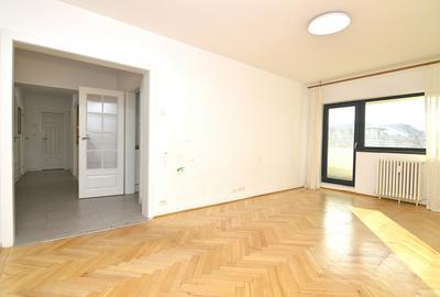 VANZARE APARTAMENT 3 CAMERE UNIRII – RADU VODA - 2