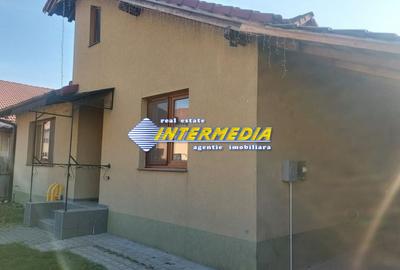 Casă individuală cu 3 camere în Micești