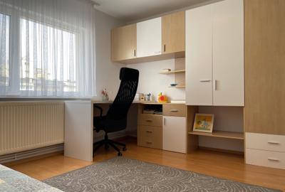 Zona Eroilor, apartament 3 camere decomandate, 2 grupuri sanitare - 12