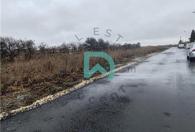 Teren Construcții intravilan de 610 mp, în Stupini