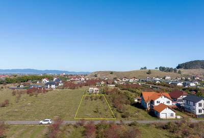 Teren Construcții intravilan de 1296 mp, în Sânpetru