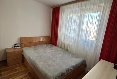 Titan 2 Camere Etaj 9  Instalatii Schimbate 15 Min Metrou Bloc 1976 Reabilitat - 4