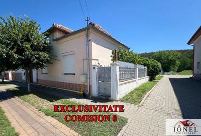 Casă individuală cu 4 camere în Ciugud