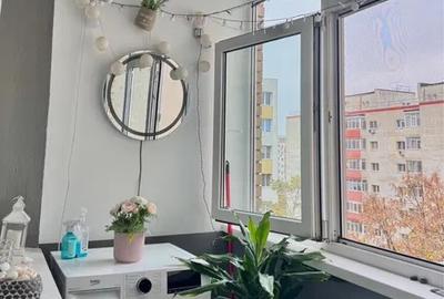 Apartament cu 2 camere decomandat, mobilat în Berceni