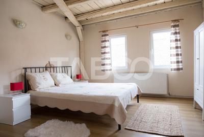 Casa de vanzare pretabila pensiune priveliste superba Fantanele Sibiu - 8