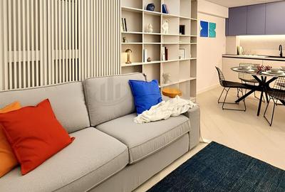 Apartament cu 3 camere semidecomandat, mobilat în Pipera