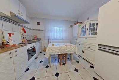 Casă cu 7 camere în Porolissum