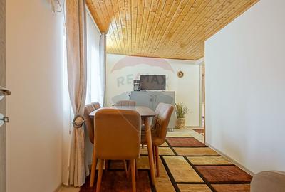 Casă/Cabană din lemn, Complet mobilată, Priveliște superbă, 0%Comision - 19