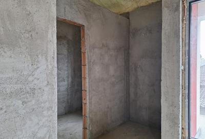 Duplex 2025,su 150mp, 4 dormitoare,living,3 bai,bucatarie,teren 300mp,2 parcari - 15