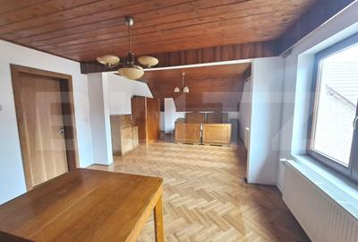 Vilă cu priveliște spre Tâmpa, în zonă liniștită din Brașov - 12