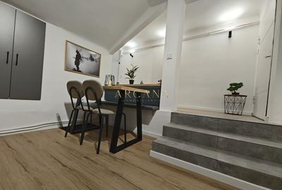 Apartament de vânzare în Centru, clădire monument istoric - 1