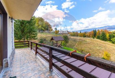 CASA DE VACANTA | 4 camere| de vânzare în FUNDATA, BRAȘOV| COMISION 0% - 18