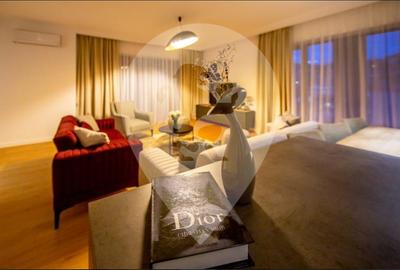 Apartament cu 4 camere, mobilat în Centrul Istoric